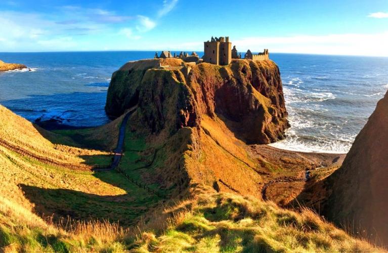 Dunnottar Castle Castle landscape2